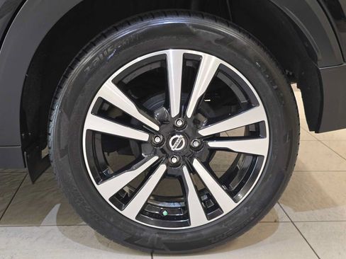 Used 2020 Nissan Kicks SR FWD image 8