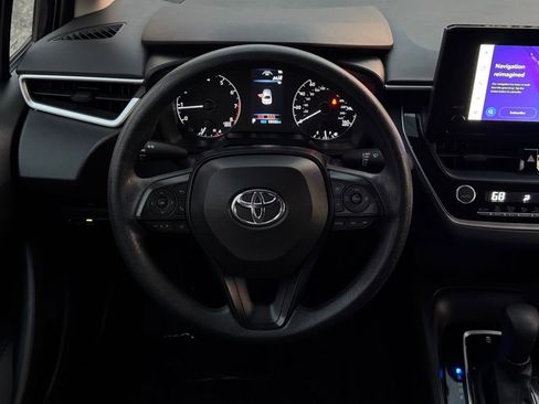 Used 2023 Toyota Corolla LE image 20
