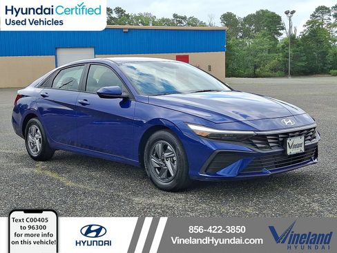 Used 2025 Hyundai Elantra SE FWD image 1