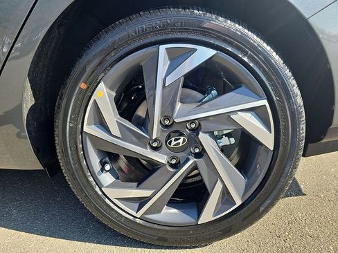 New 2026 Hyundai Elantra Limited FWD image 44