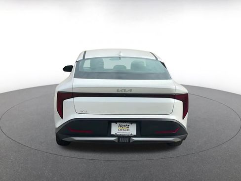 Used 2025 Kia K4 LXS image 12