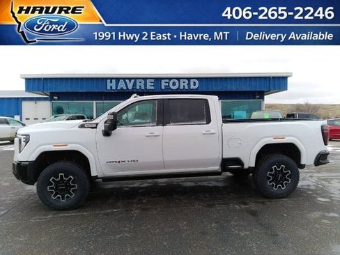 Used 2024 GMC Sierra 2500 AT4X image 6