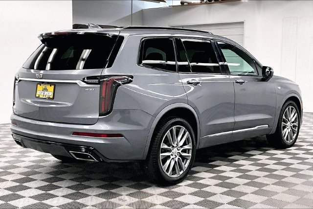 Used 2021 Cadillac XT6 Sport AWD/4WD image 13