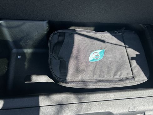 Certified 2022 Jeep Wrangler Unlimited Sahara w/ Cold Weather Group image 18