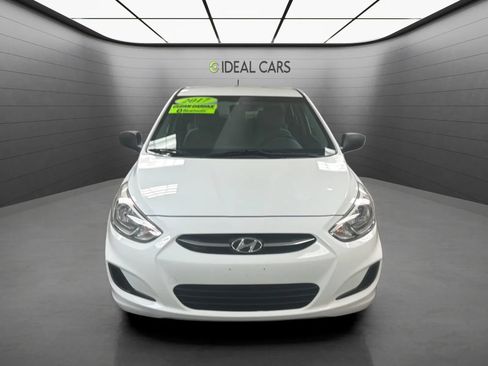 Used 2017 Hyundai Accent SE FWD image 2