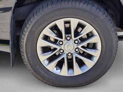 Used 2016 Lexus GX 460 Luxury w/ Preferred Accessory Package AWD/4WD image 23