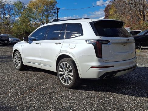 Used 2021 Cadillac XT6 Sport image 3