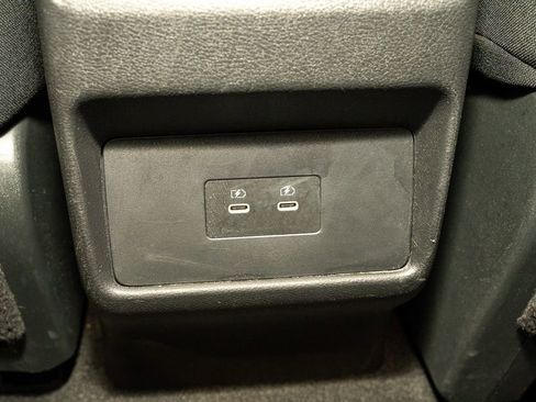 Used 2024 Nissan Rogue SV image 8