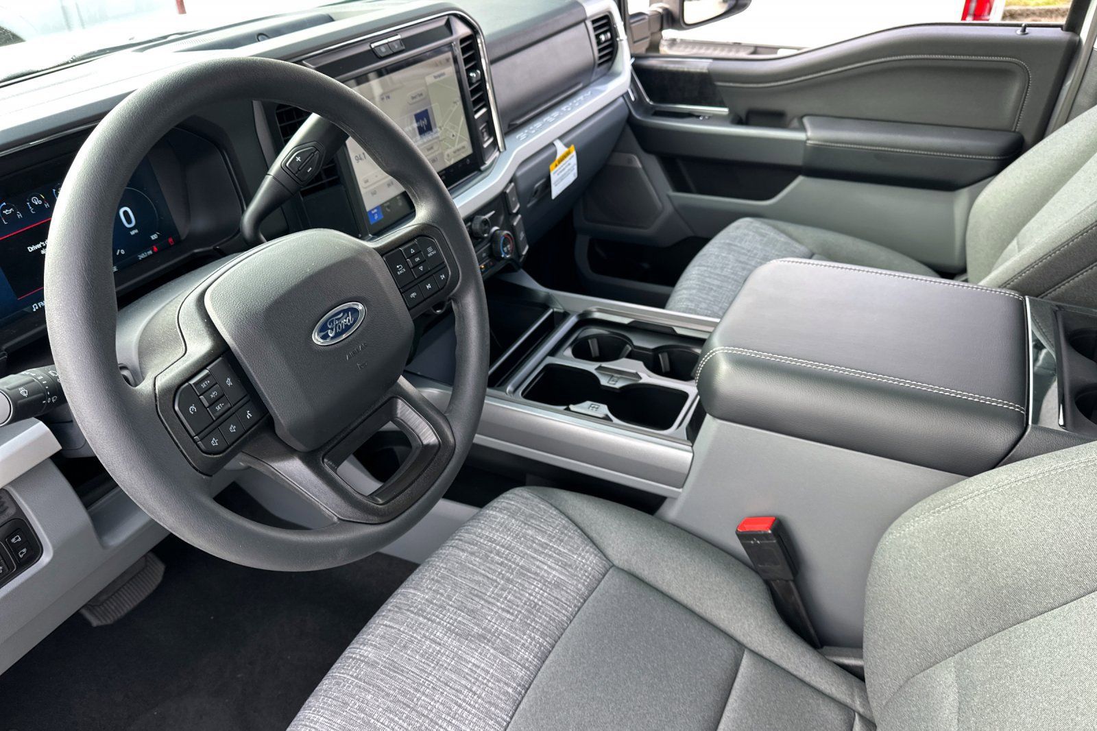 New 2026 Ford F350 XLT w/ XLT Premium Package AWD/4WD image 9