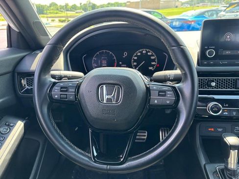 Used 2022 Honda Civic Sport image 12
