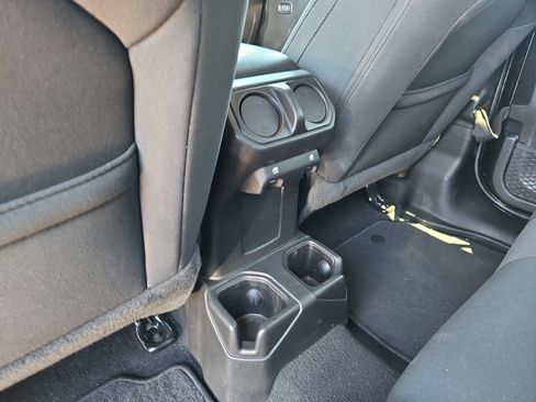 Used 2021 Jeep Gladiator Sport AWD/4WD image 17