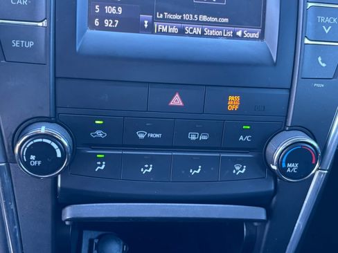 Used 2016 Toyota Camry SE w/ Protection Value Package (F9) image 20