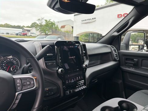 New 2026 RAM 2500 Tradesman AWD/4WD image 23