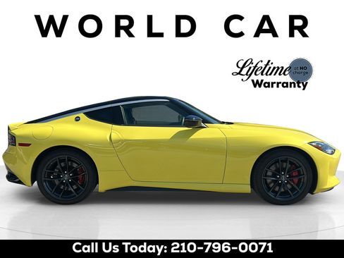 Used 2024 Nissan Z Performance w/ Floor Mat Package RWD image 8