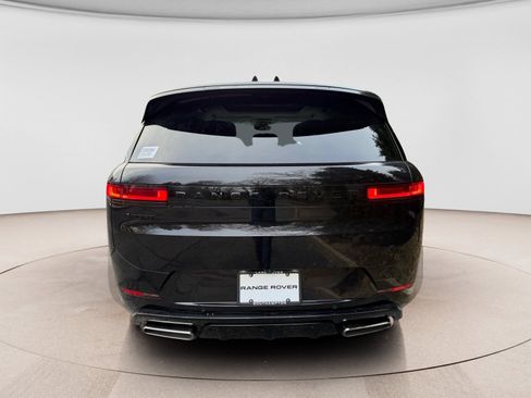 New 2026 Land Rover Range Rover Sport Dynamic SE image 4