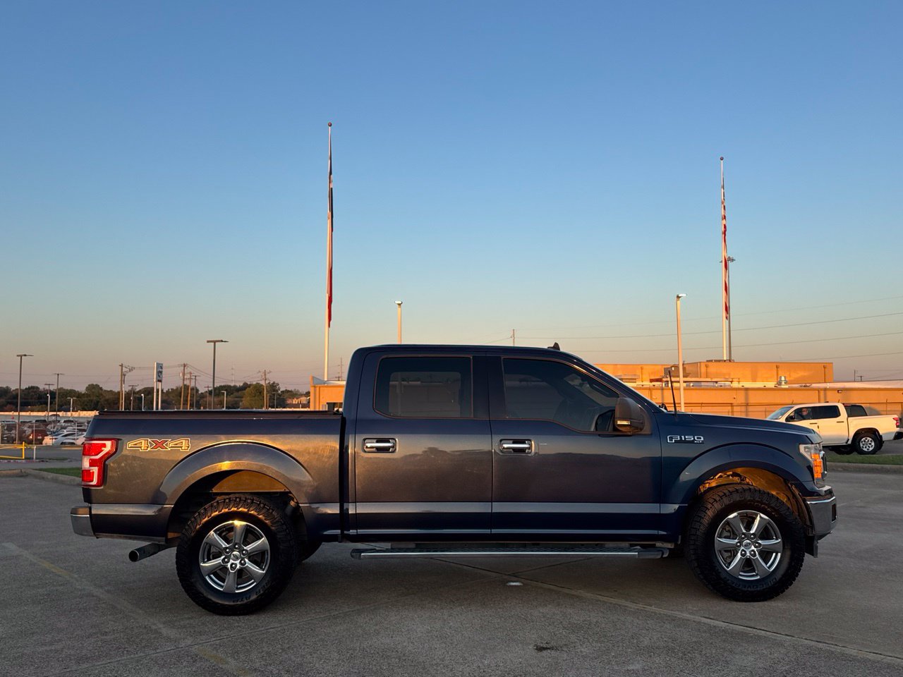 Used 2019 Ford F150 XLT w/ Equipment Group 302A Luxury AWD/4WD image 30
