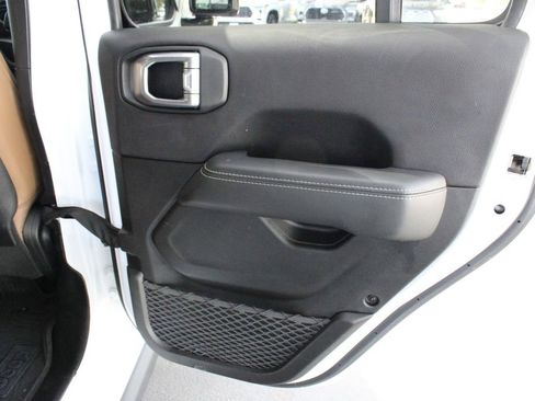 Used 2023 Jeep Wrangler Unlimited Rubicon 4xe w/ Steel Bumper Group AWD/4WD image 62
