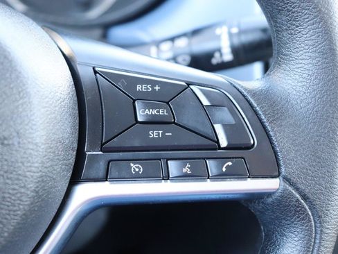Used 2025 Nissan Versa SV FWD image 28