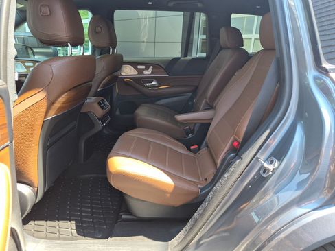 Used 2024 Mercedes-Benz GLS 580 4MATIC image 26