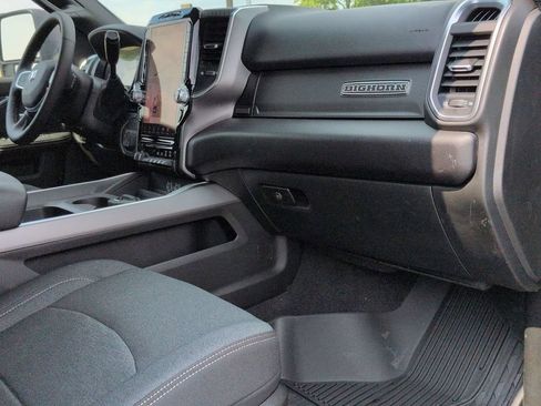 Used 2025 RAM 2500 Big Horn AWD/4WD image 25