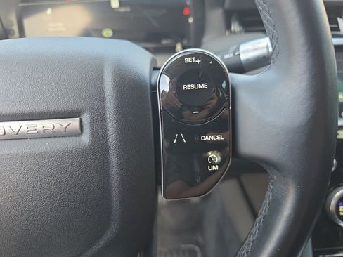 Used 2020 Land Rover Discovery Sport SE AWD/4WD image 21