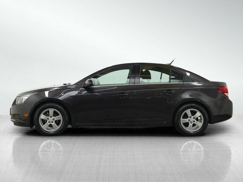Used 2014 Chevrolet Cruze LT FWD image 2