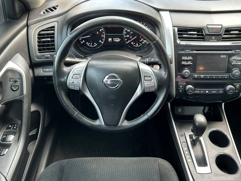 Used 2015 Nissan Altima 2.5 SV image 14