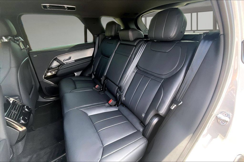 New 2026 Land Rover Range Rover Sport SE AWD/4WD image 10