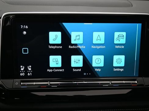 Used 2024 Volkswagen Atlas Cross Sport SE w/ Panoramic Sunroof Package FWD image 24
