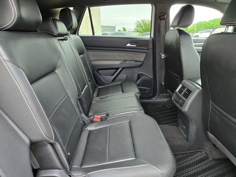 Used 2022 Volkswagen Atlas Cross Sport SEL AWD/4WD image 24