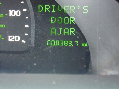 Used 2001 Lincoln Continental image 59