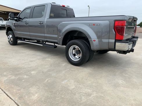 Used 2022 Ford F350 Lariat w/ Lariat Ultimate Package AWD/4WD image 4