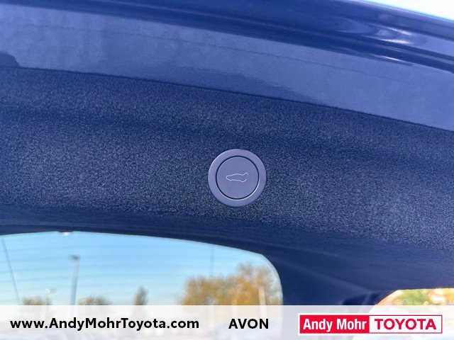 Used 2026 Tesla Model Y 2WD image 23