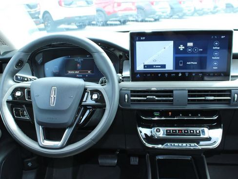 Used 2023 Lincoln Corsair AWD w/ Equipment Group 101A image 21