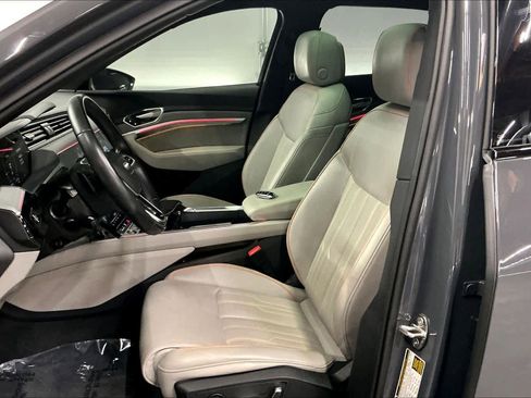 Certified 2024 Audi Q8 e-tron Prestige w/ Prestige Package image 28