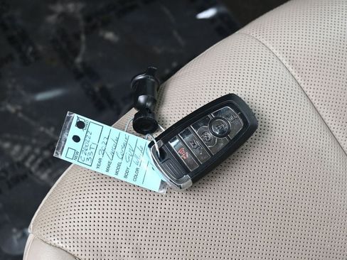 Used 2022 Lincoln Corsair Reserve image 18