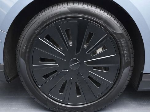 Used 2024 Lucid Air Pure image 12