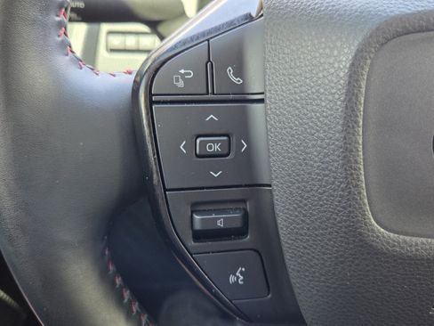 Used 2024 Toyota Prius Prime FWD image 24