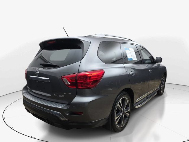 Used 2018 Nissan Pathfinder Platinum FWD image 4