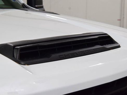 New 2026 Chevrolet Silverado 3500 W/T AWD/4WD image 9