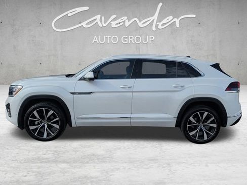 Used 2025 Volkswagen Atlas Cross Sport SEL Premium R-Line image 13