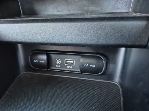 Used 2019 Kia Forte LXS FWD image 30