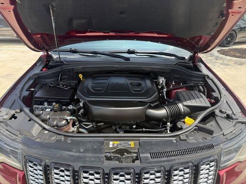 Used 2022 Jeep Grand Cherokee Laredo X RWD image 19
