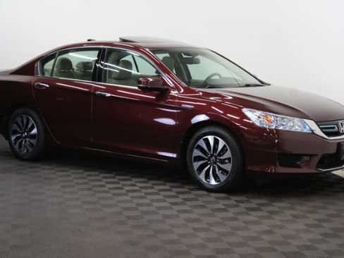 Used 2015 Honda Accord Touring image 1
