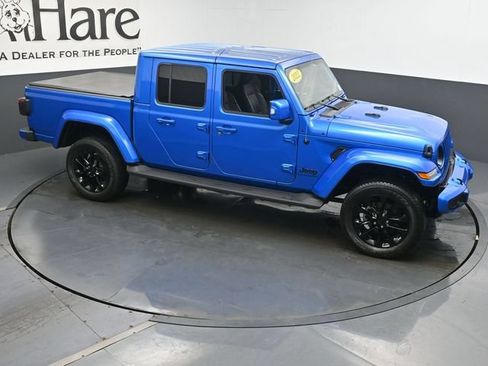Used 2022 Jeep Gladiator Overland AWD/4WD image 37