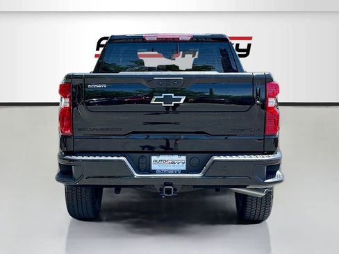 Used 2024 Chevrolet Silverado 1500 Custom Trail Boss w/ Turbomax Blackout Package image 6
