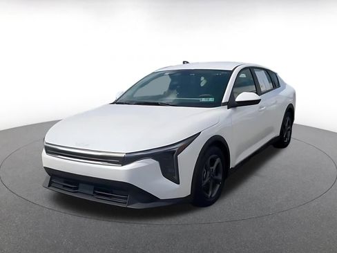 Used 2025 Kia K4 FWD image 6
