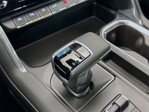 Used 2025 GMC Sierra 1500 Denali Ultimate image 19