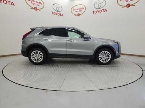 Used 2024 Cadillac XT4 Luxury w/ Cold Weather Package image 3