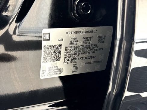 Used 2026 Chevrolet Silverado EV LT AWD/4WD image 47